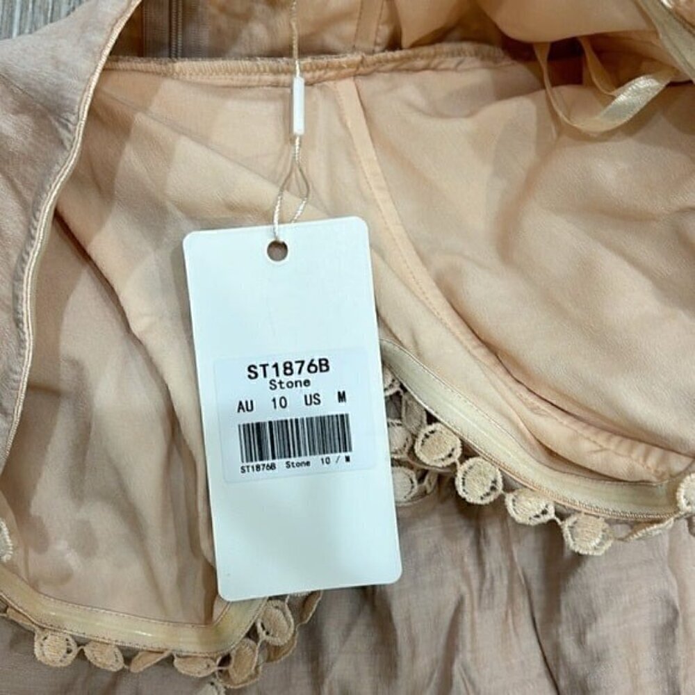 Saints & Secrets beige romper size Medium  NWT bohemian - Picture 3 of 8